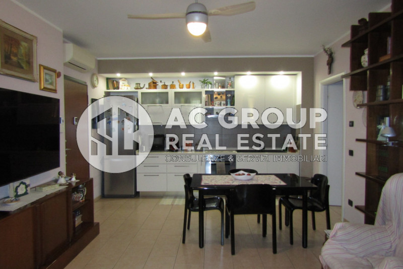 Immagine 4 di Appartamento in vendita  a Saronno