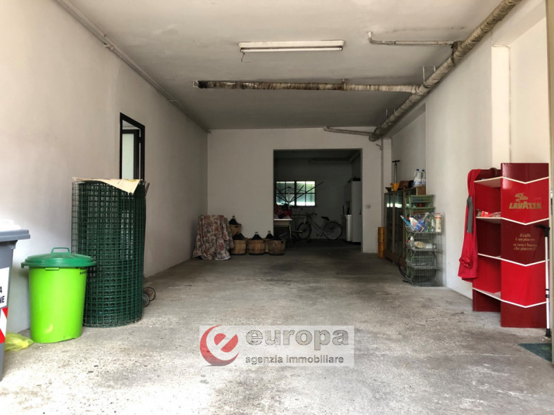 Immagine 34 di Casa indipendente in vendita  in Str. Postumia, 225 a Vicenza