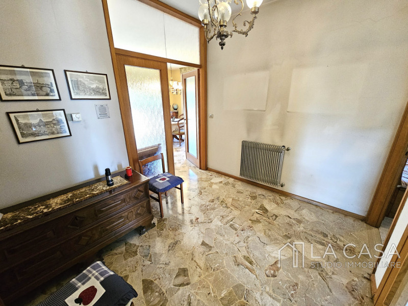 Immagine 8 di Villa in vendita  in Viale Trieste a Valvasone Arzene
