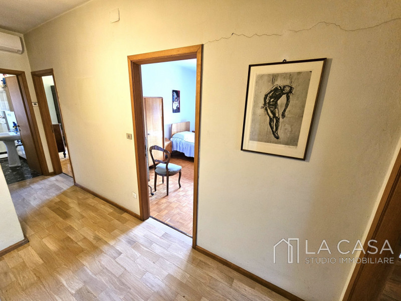 Immagine 19 di Villa in vendita  in Viale Trieste a Valvasone Arzene