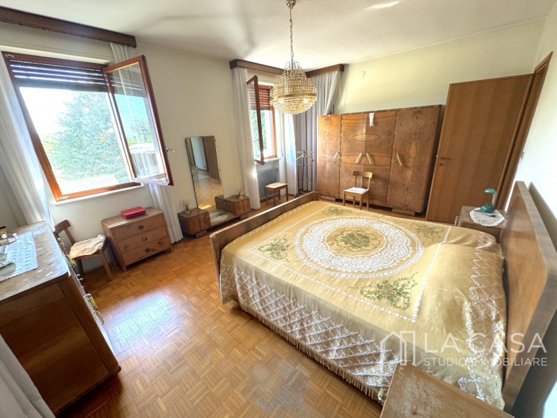 Immagine 27 di Villa in vendita  in Viale Trieste a Valvasone Arzene