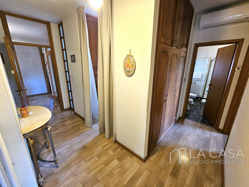 Immagine 29 di Villa in vendita  in Viale Trieste a Valvasone Arzene
