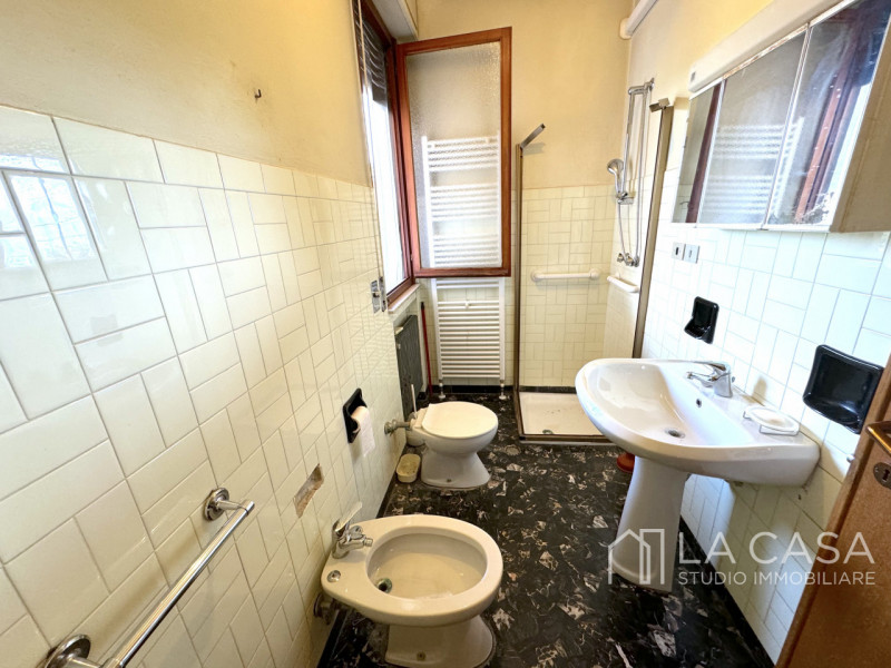 Immagine 30 di Villa in vendita  in Viale Trieste a Valvasone Arzene