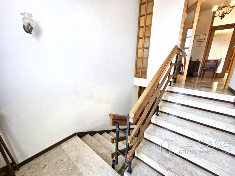 Immagine 31 di Villa in vendita  in Viale Trieste a Valvasone Arzene