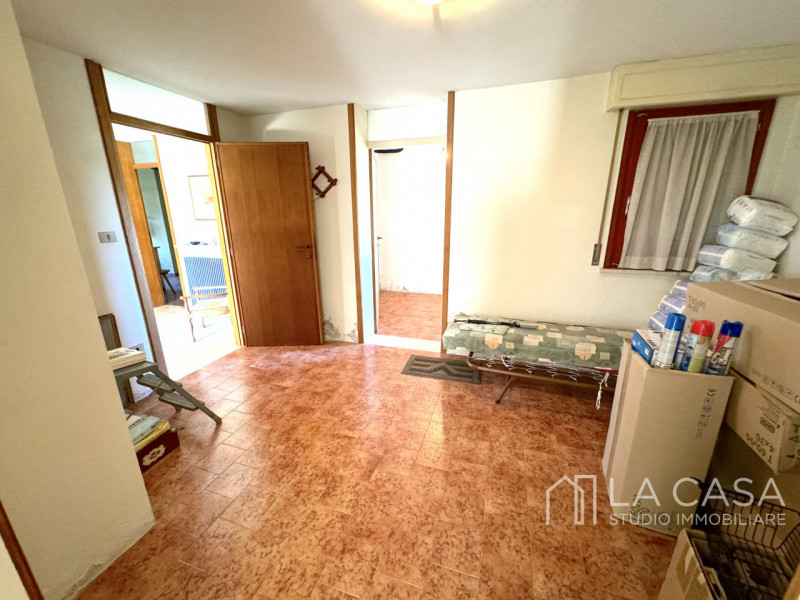 Immagine 34 di Villa in vendita  in Viale Trieste a Valvasone Arzene