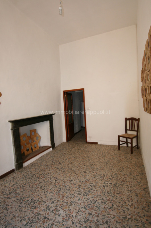 Immagine 3 di Casa indipendente in vendita  a Lucignano