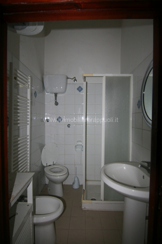 Immagine 4 di Casa indipendente in vendita  a Lucignano