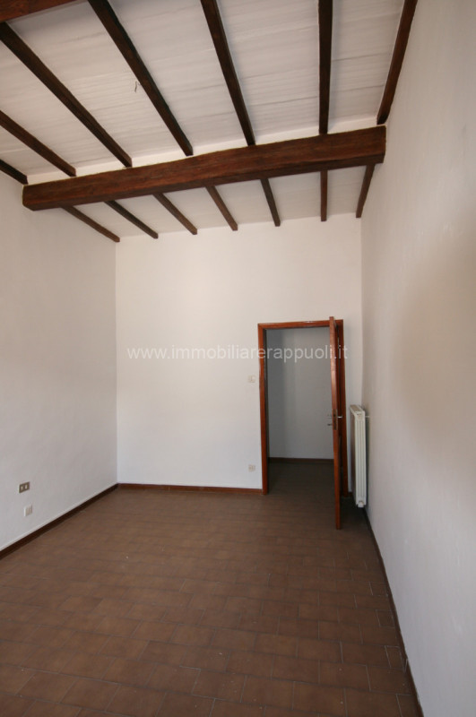 Immagine 10 di Casa indipendente in vendita  a Lucignano