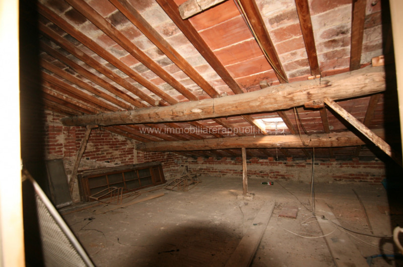 Immagine 19 di Casa indipendente in vendita  a Lucignano