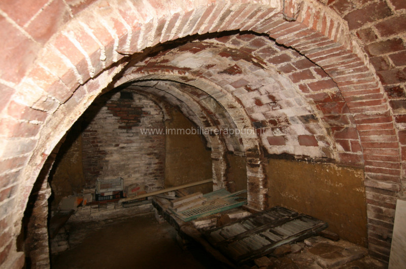 Immagine 19 di Appartamento in vendita  a Sinalunga