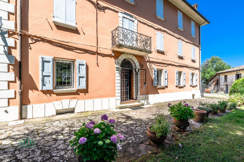 Immagine 5 di Villa in vendita  in Via Lagune a Sasso Marconi