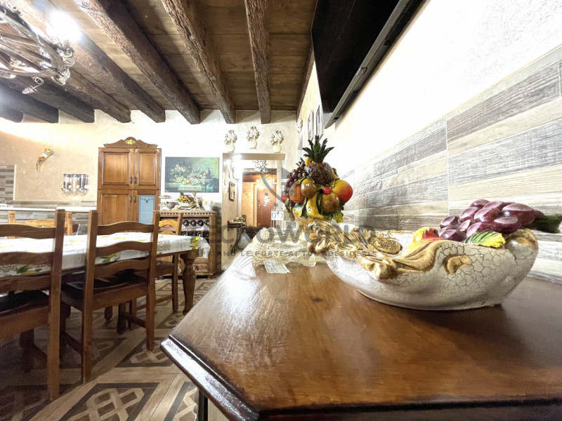 Immagine 10 di Rustico / casale in vendita  in Via Colleoni  38 a Malo