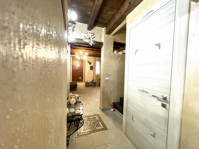 Immagine 24 di Rustico / casale in vendita  in Via Colleoni  38 a Malo