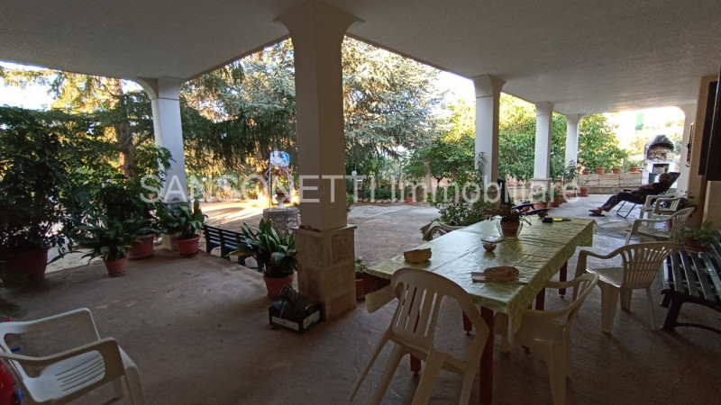 Immagine 5 di Villa in vendita  in ANES a Fasano