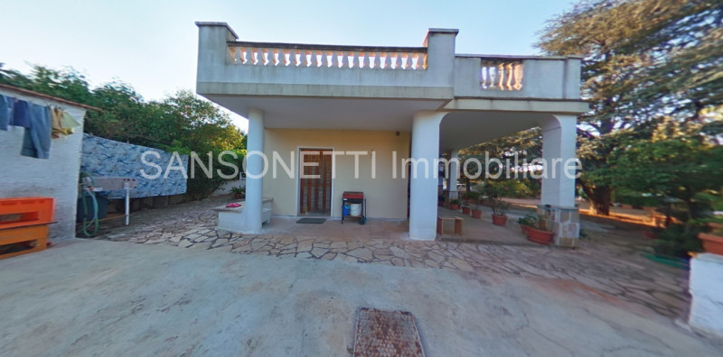 Immagine 10 di Villa in vendita  in ANES a Fasano