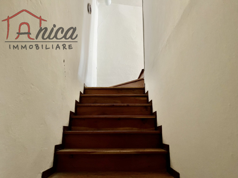 Immagine 8 di Casa bifamiliare in vendita  in Via Roma a Castello Tesino