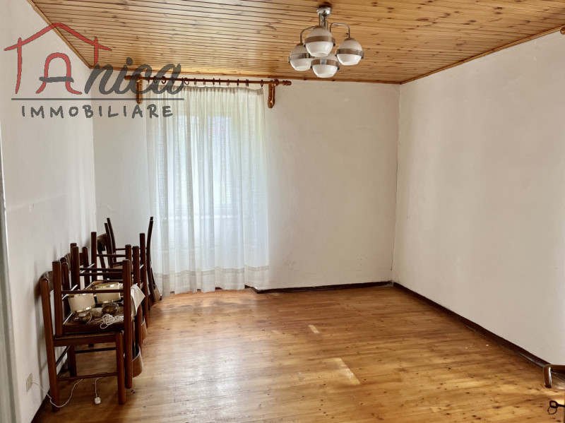 Immagine 12 di Casa bifamiliare in vendita  in Via Roma a Castello Tesino