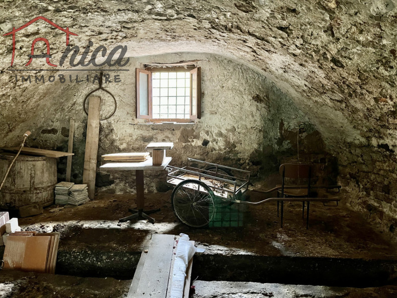 Immagine 19 di Casa bifamiliare in vendita  in Via Roma a Castello Tesino