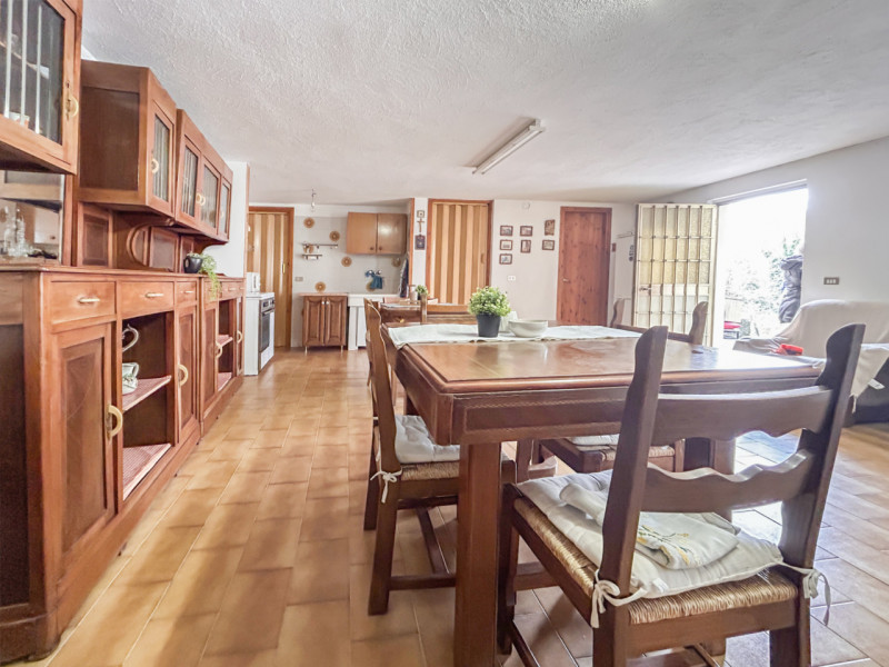 Immagine 10 di Casa indipendente in vendita  in Via Chiesa località Castello di Manune a Fumane