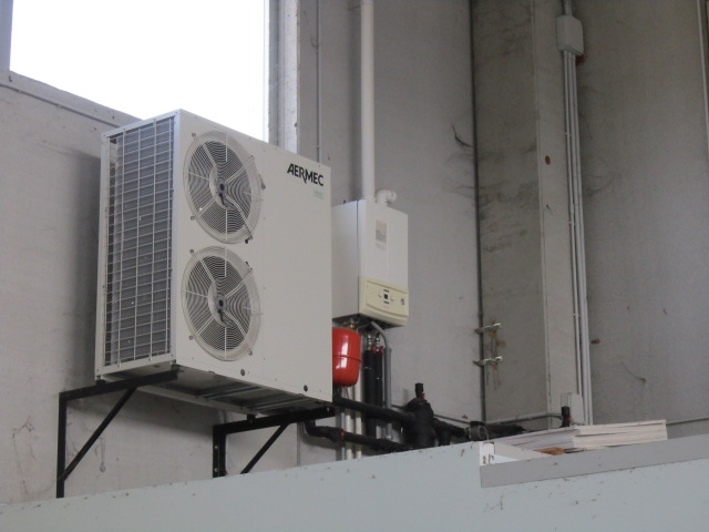 Immagine 9 di Capannone industriale in vendita  in gracco spaziani a Castel D'ario