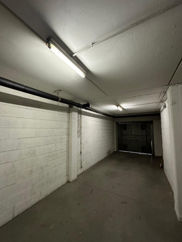 Immagine 10 di Negozio in affitto  in Via Duccio di Buoninsegna 11 a Assago