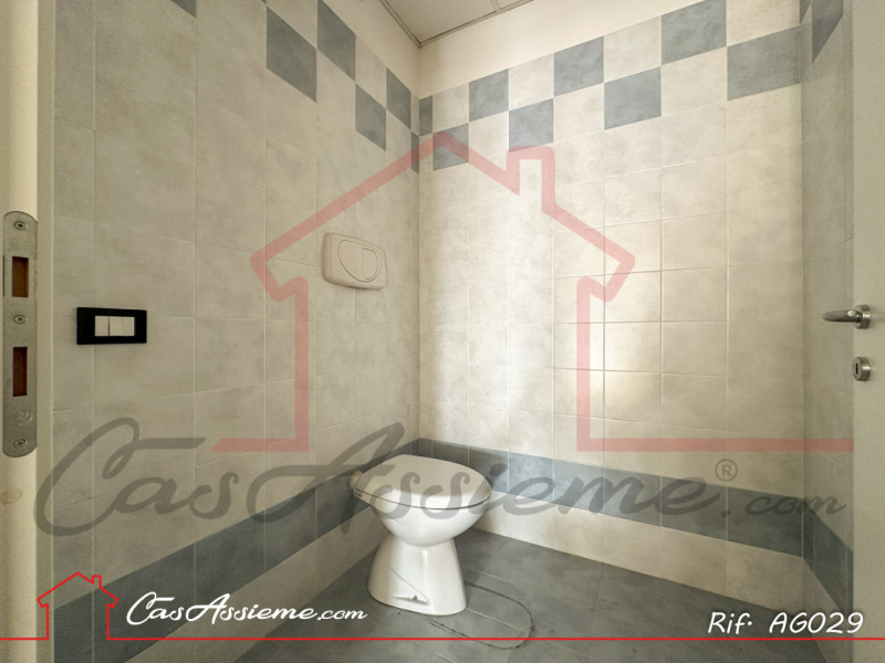 Immagine 6 di Negozio in vendita  a Tombolo