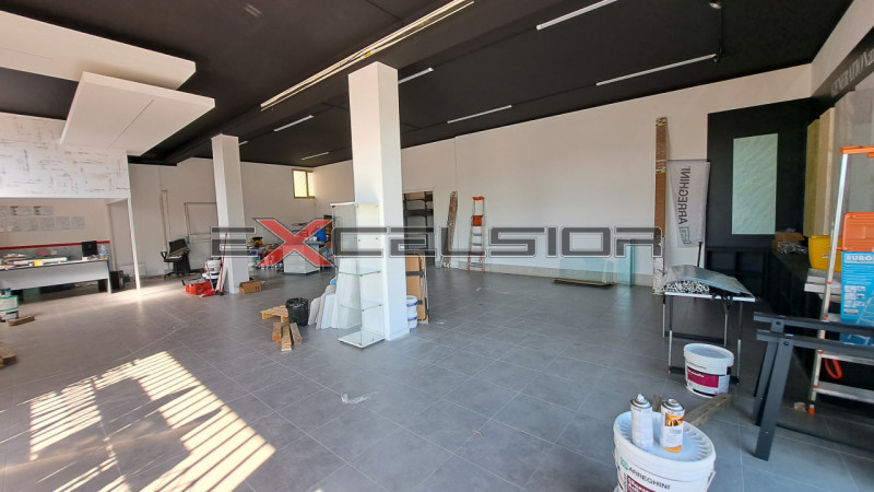 Immagine 3 di Negozio in affitto  in Via G. Matteotti n.20 bis - Cavarzere (VE) a Cavarzere