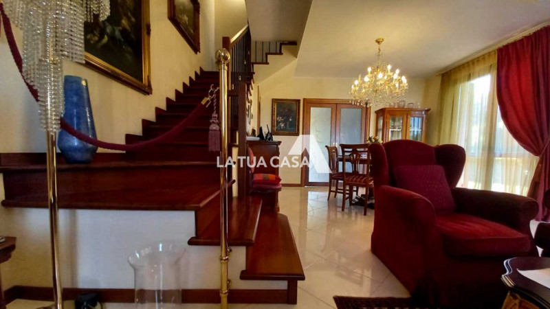 Immagine 14 di Villetta a schiera in vendita  a Villafranca Di Verona