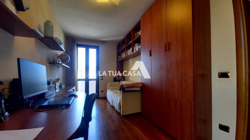 Immagine 30 di Villetta a schiera in vendita  a Villafranca Di Verona