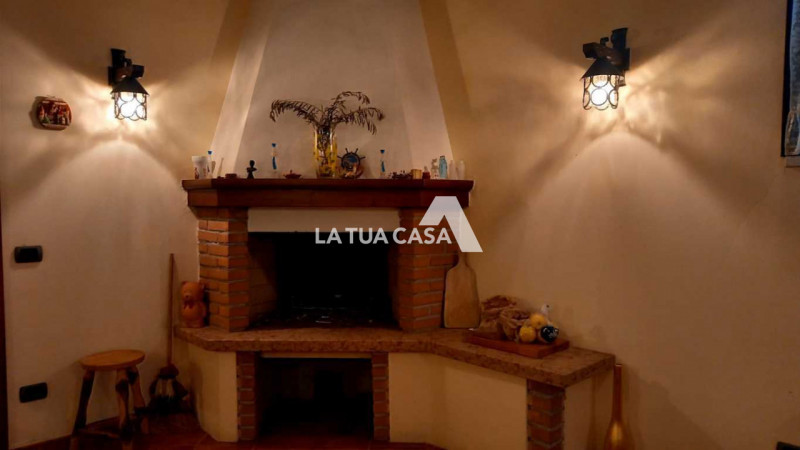 Immagine 34 di Villetta a schiera in vendita  a Villafranca Di Verona