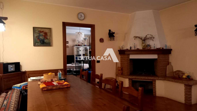 Immagine 39 di Villetta a schiera in vendita  a Villafranca Di Verona