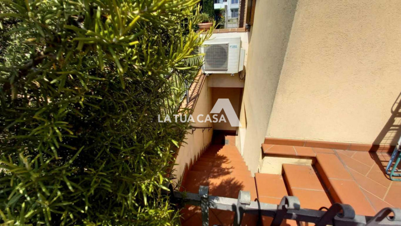 Immagine 41 di Villetta a schiera in vendita  a Villafranca Di Verona