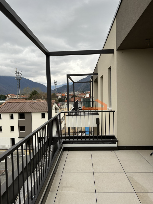 Immagine 9 di Attico in vendita  a Cassola