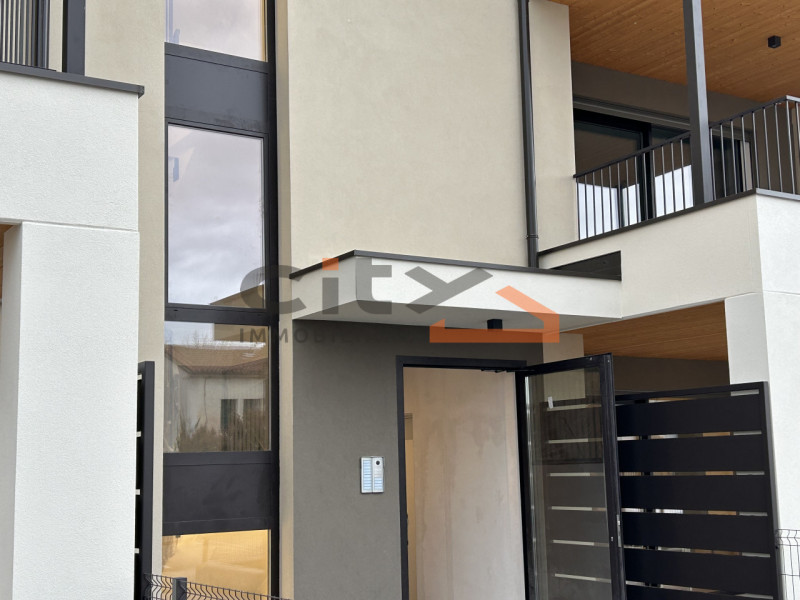 Immagine 10 di Attico in vendita  a Cassola