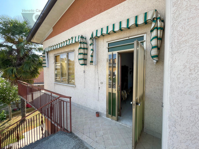 Immagine 19 di Casa indipendente in vendita  a Ponte San Nicolò