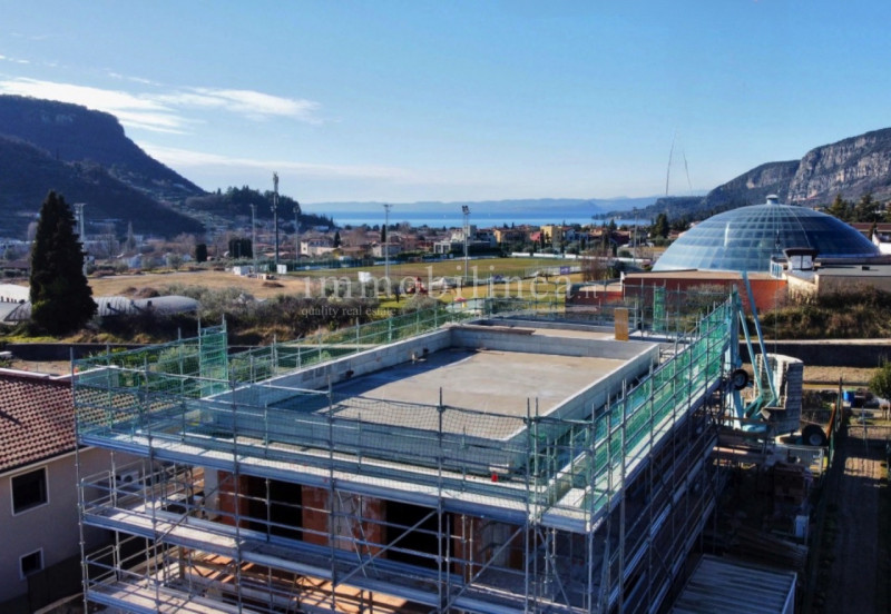 Immagine 16 di Appartamento in vendita  in via Giare a Garda