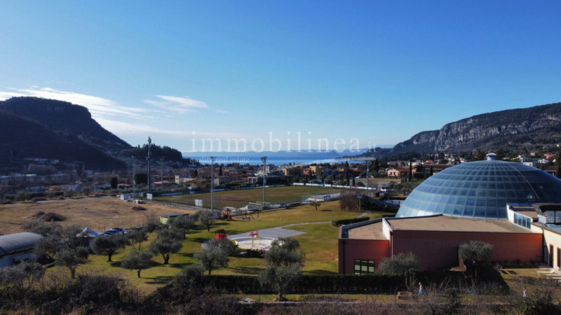 Immagine 18 di Appartamento in vendita  in via Giare a Garda