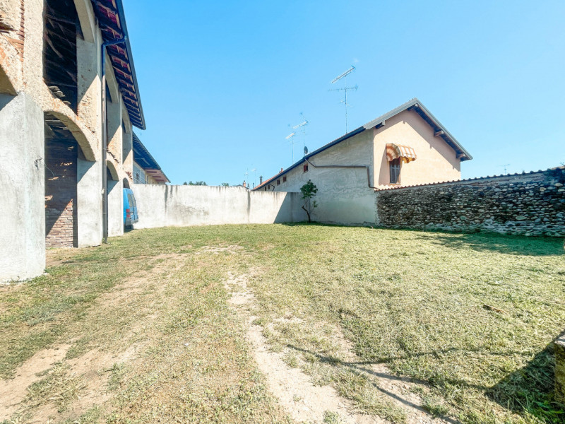 Immagine 6 di Villetta a schiera in vendita  in via matteotti n 56 a Suno