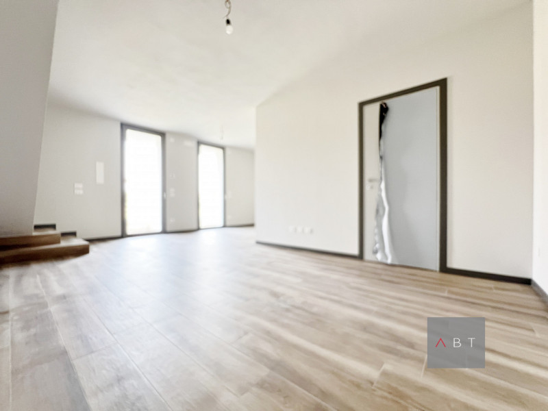 Immagine 2 di Villetta a schiera in vendita  a San Martino Di Lupari