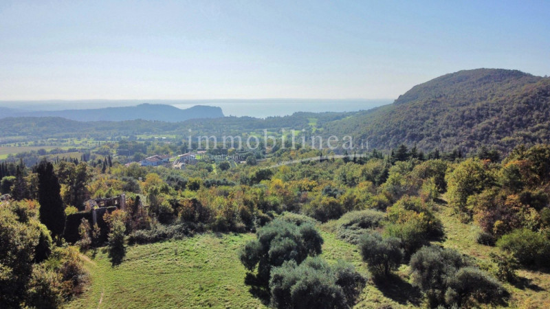 Immagine 5 di Hotel in vendita  in Zel a Costermano sul Garda