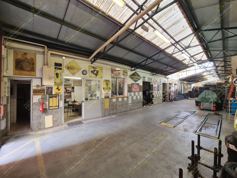 Immagine 5 di Capannone industriale in vendita  in Via Emilia Est a Modena