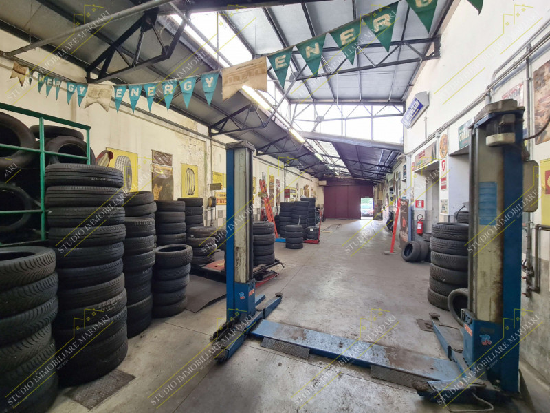 Immagine 6 di Capannone industriale in vendita  in Via Emilia Est a Modena