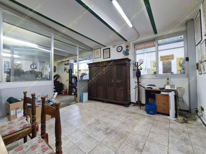 Immagine 9 di Capannone industriale in vendita  in Via Emilia Est a Modena