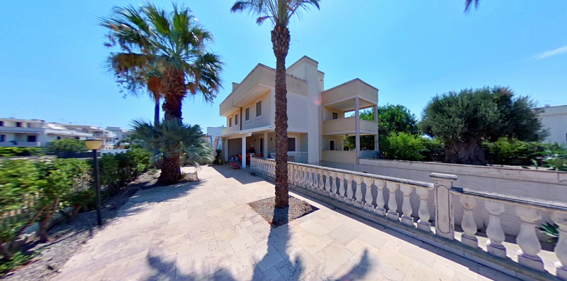 Immagine 28 di Villa in vendita  in CASAV a Fasano