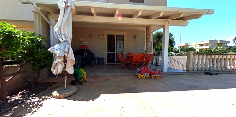 Immagine 29 di Villa in vendita  in CASAV a Fasano