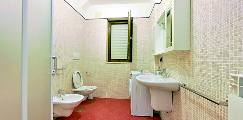 Immagine 60 di Villa in vendita  in CASAV a Fasano