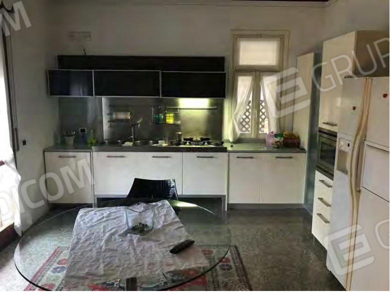 Immagine 4 di Palazzo in vendita  in Via Calcinaro 751 a Salizzole