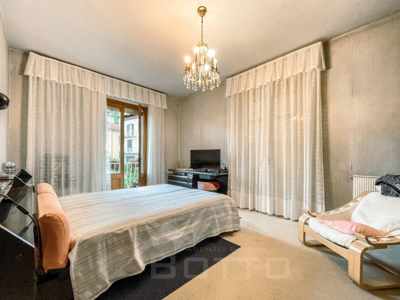 Immagine 9 di Casa indipendente in vendita  in Via Omegna 16 a Arola