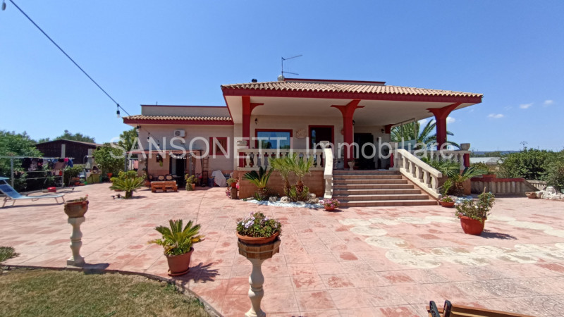 Immagine 2 di Villa in vendita  in Fascianello a Fasano