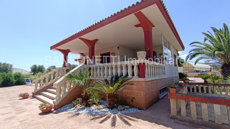 Immagine 4 di Villa in vendita  in Fascianello a Fasano